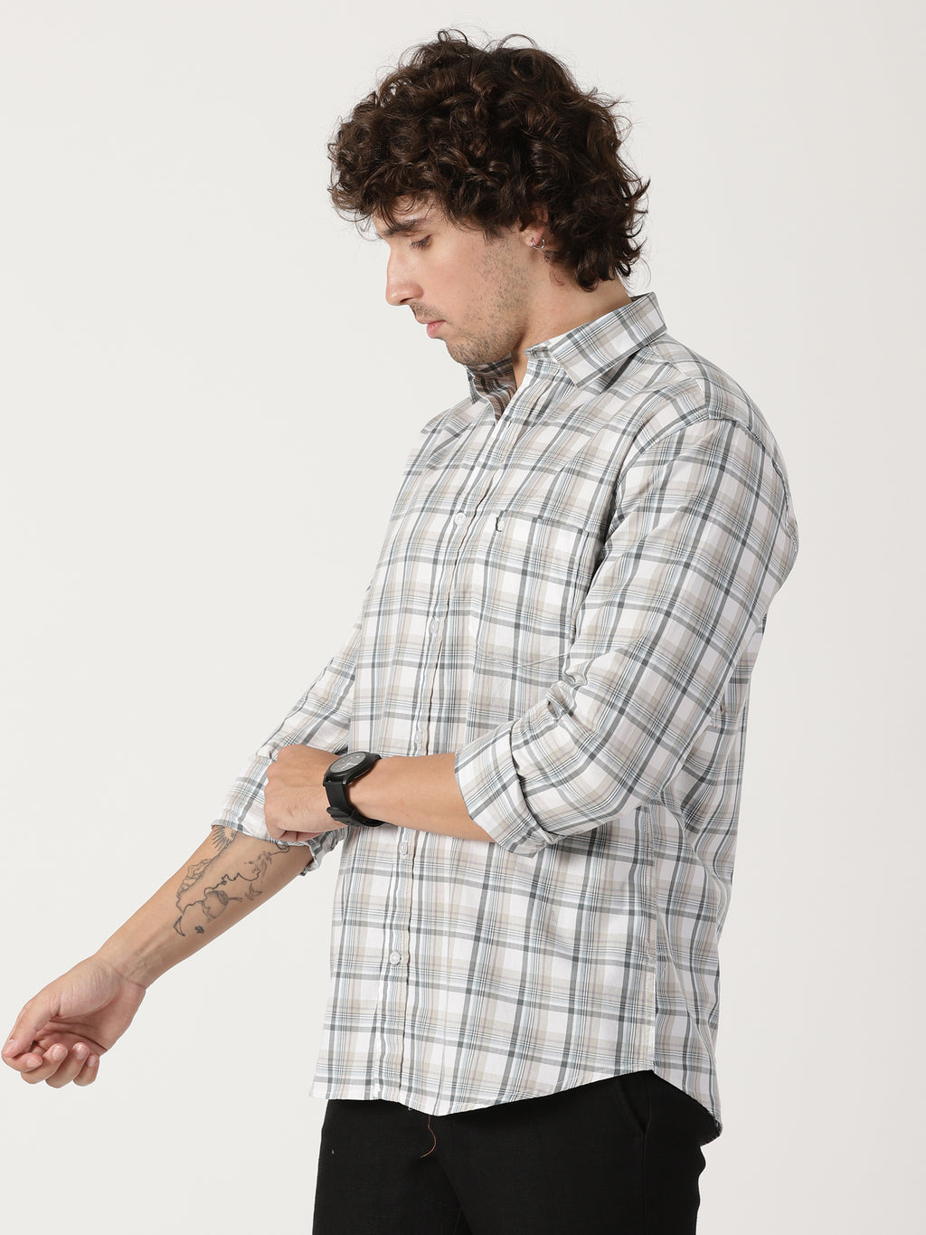 Gray & off-white checks - relaxed fit