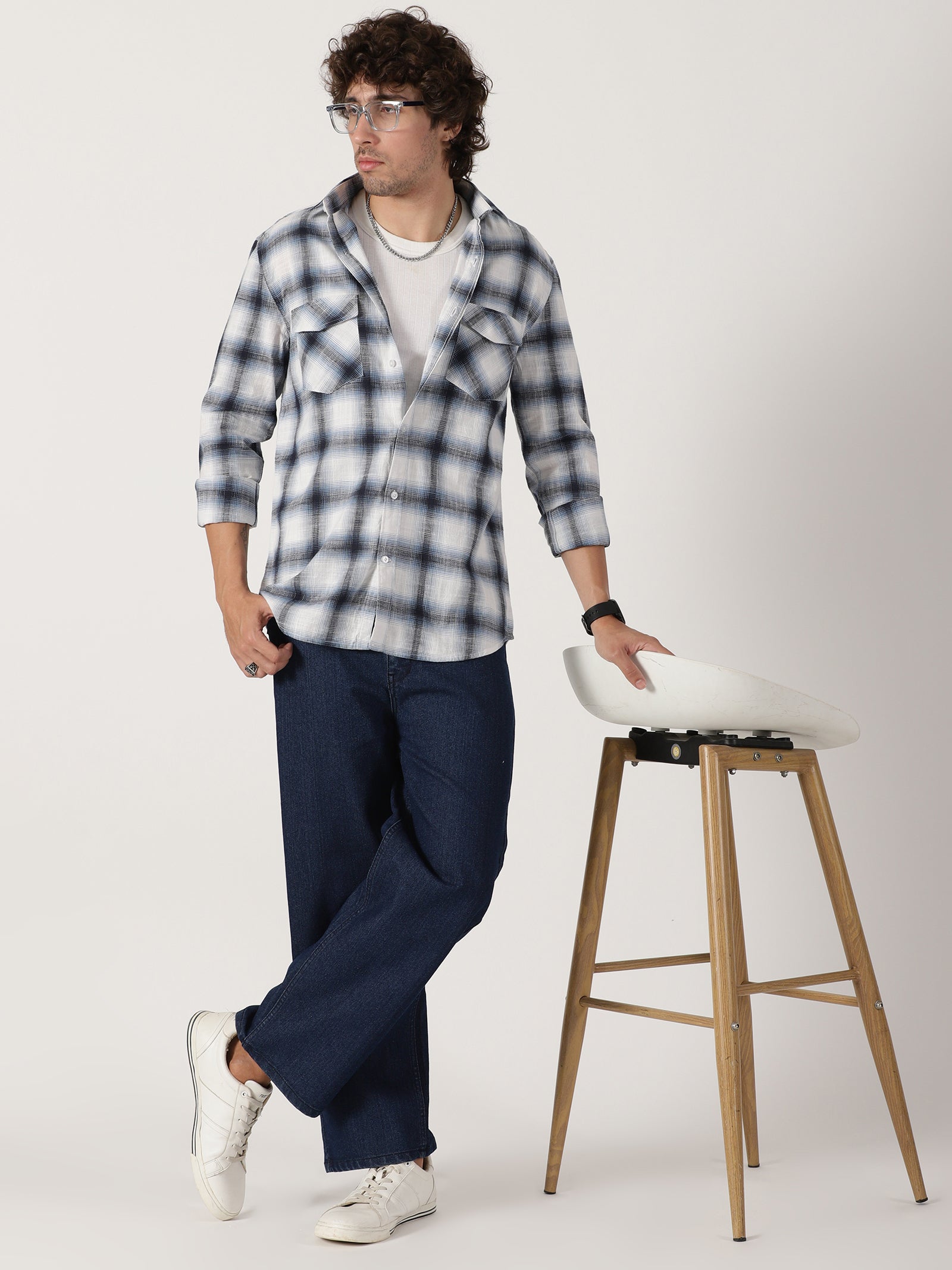 white & navy blue plaid cotton full sleeve shirt